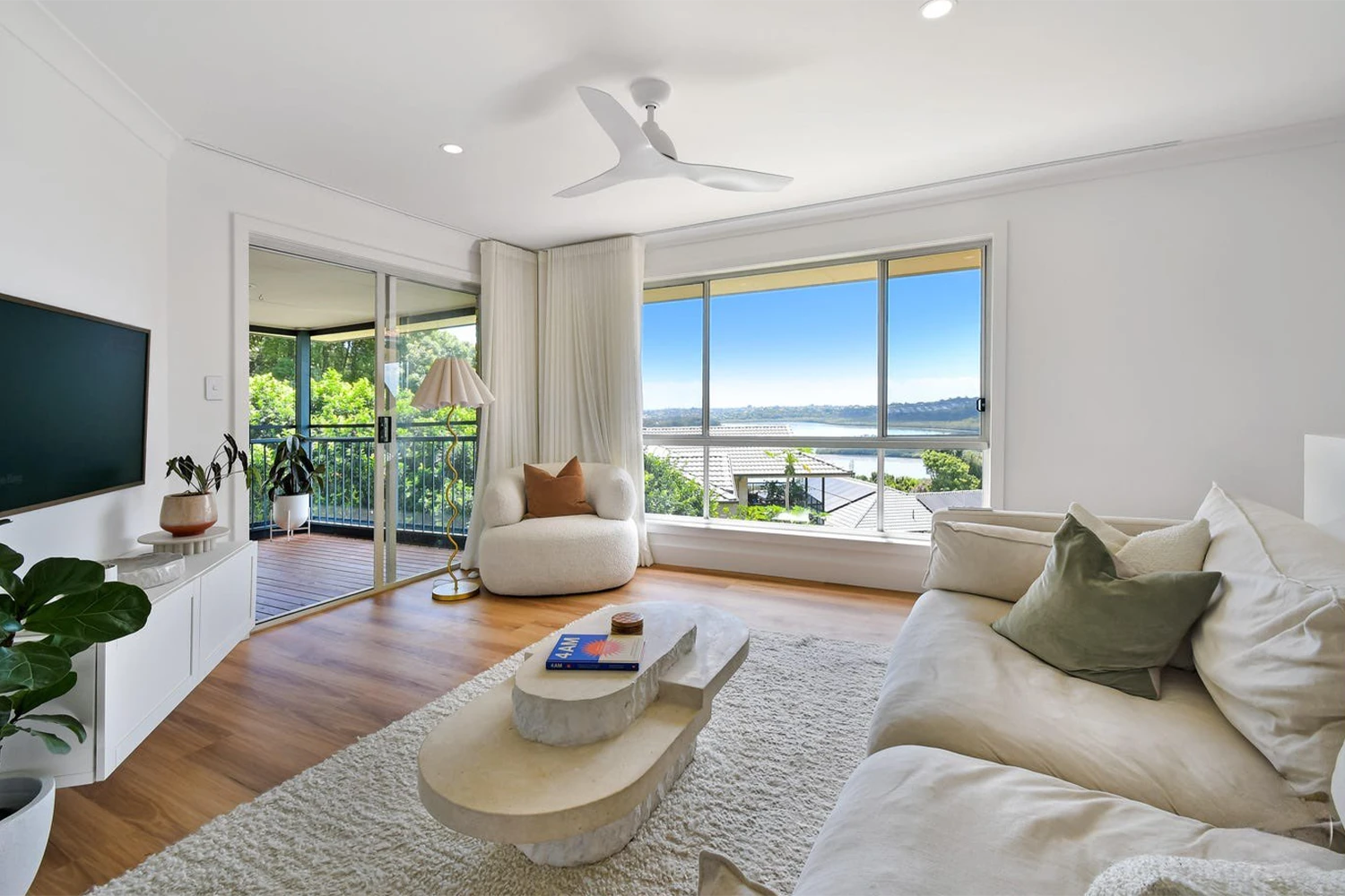 Renovated apartment with quality joinery at Aspen Place Bilambil Heights