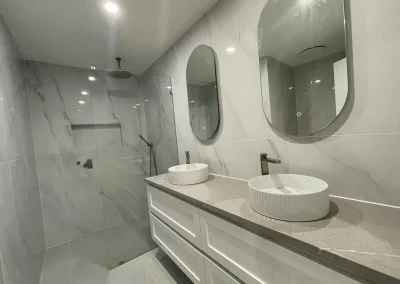 Renovated home with updated finishes at Ridgeline Way Highland Park